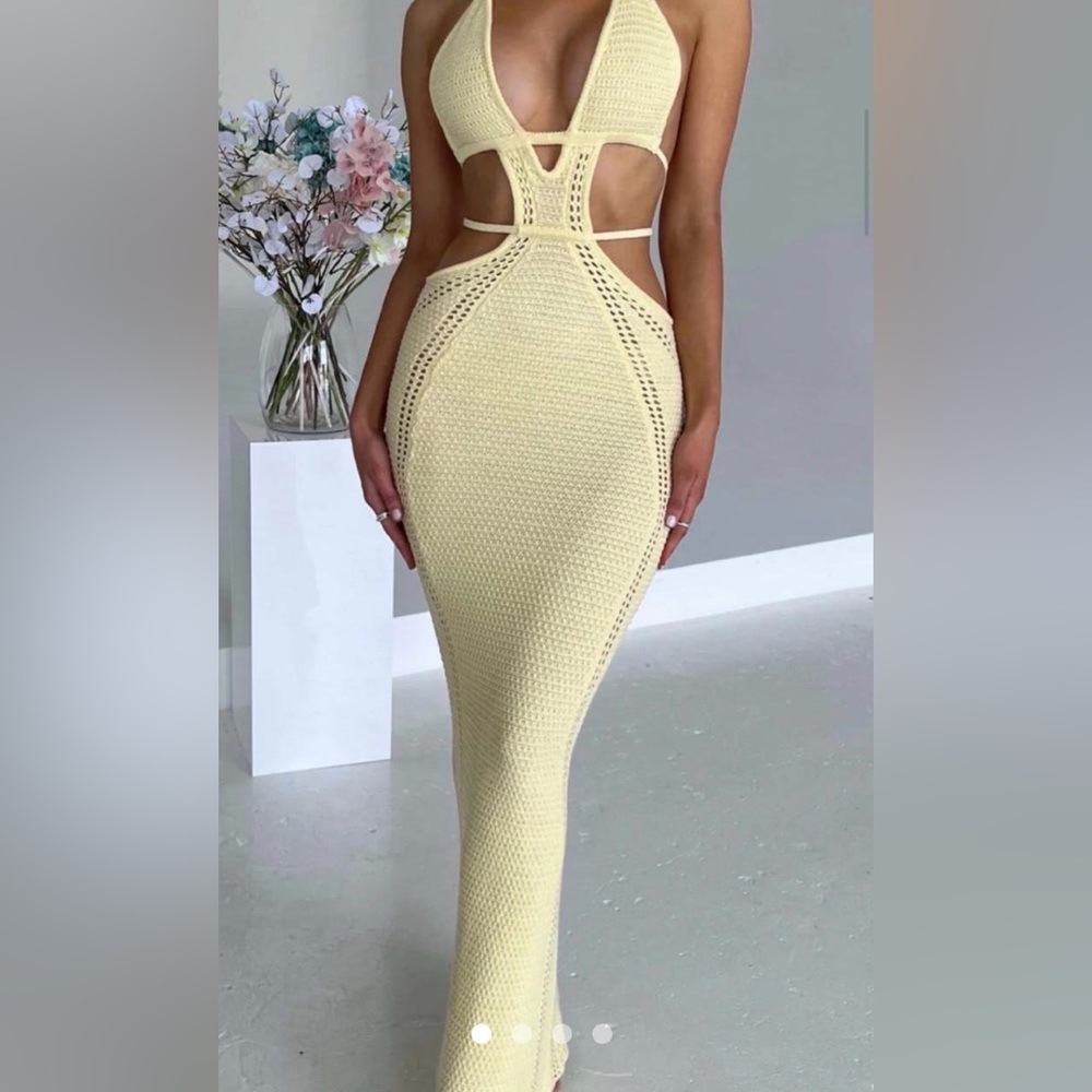 Elegant Yellow Maxi Dress